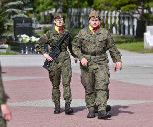 Oni pamiętali o Janie Fryczu. Biało-czerwone wieńce