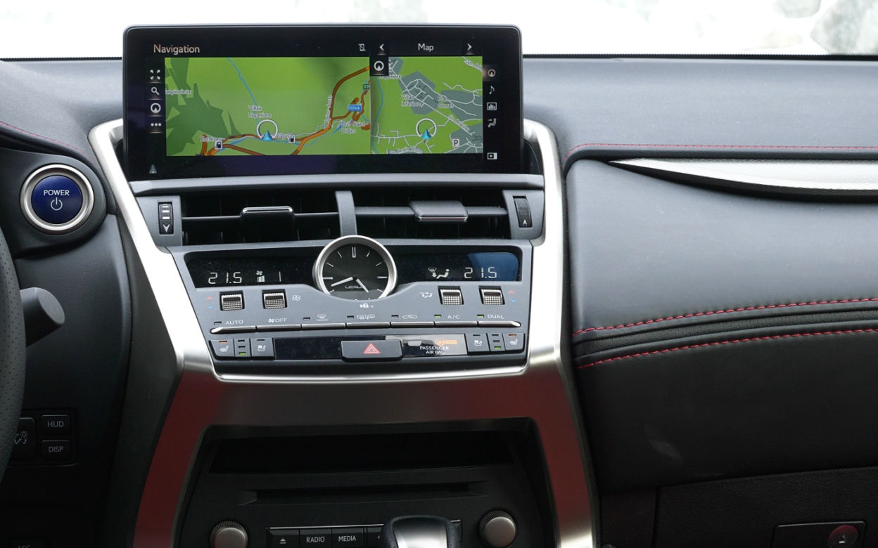 Lexus NX 300h F Sport