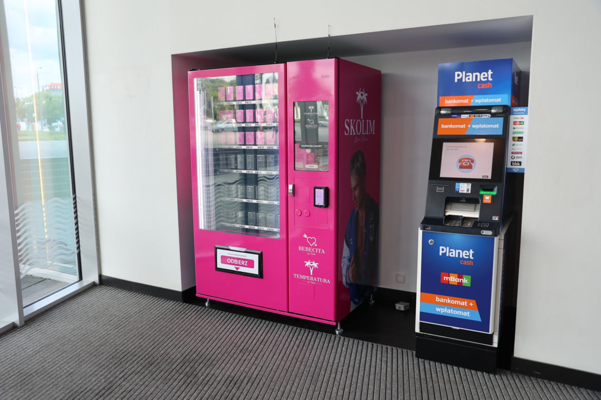 Automat z perfumami Skolima stanął w Lublinie