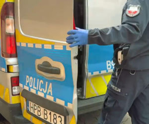 Horror w rodzinnym domu. 35-latek pobił matkę i groził rodzicom śmiercią 