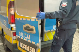 Horror w rodzinnym domu. 35-latek pobił matkę i groził rodzicom śmiercią 