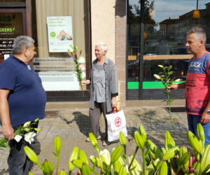 Kwiaciarki wdzięczne za poparcie. Z radości rozdały bydgoszczanom kwiaty!