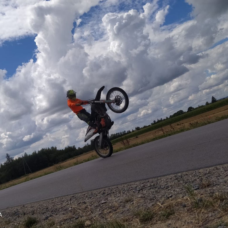 Lubelskie. 15-letni Patryk zginął na motocyklu. Tragiczna śmierć nastolatka z Majdanu Leśniowskiego