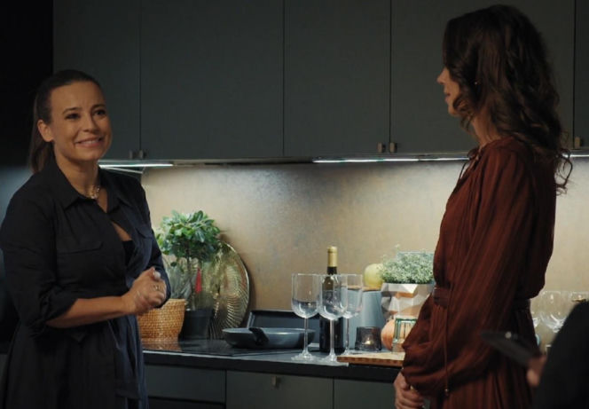 M jak miłość odc. 1922. Magda (Anna Mucha), Paulina Lipska (Maria Wieczorek)