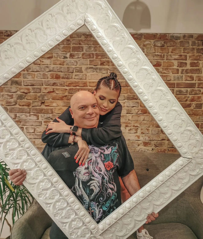 Kim jest Karolina Kempińska, nowa partnerka Krzysztofa Skiby? 