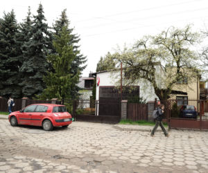 Ciężarówki jeżdżą mimo zakazu od prawie 30 lat. Mieszkańcy ul. Konwaliowej mają dość