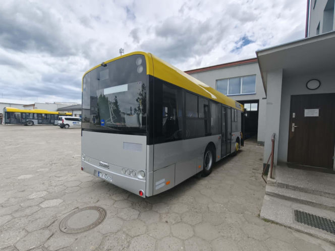 Nowe barwy autobusów komunikacji miejskiej w Skarżysku-Kamiennej