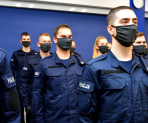 Podlaskie. Uroczyste ślubowanie 21 nowych policjantów
