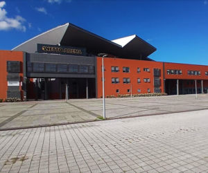 Plac przed Netto Areną przed zmianami