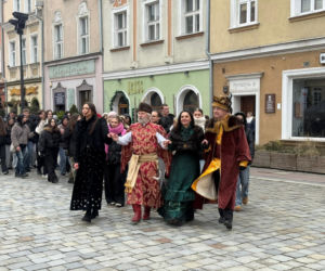 Kilkuset opolskich maturzystów wytańczyło sobie powodzenie na maturze!