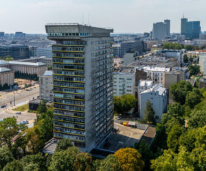 Młotek przy ul. Smolnej 8 w Warszawie