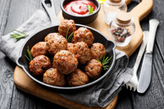 Te kotlety pierwszym raz jadłam w Bawarii. Do pełni smaku wystarczą dwie łyżeczki tego produktu