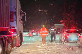 Polska stanęła zasypana śniegiem. Ekspert: opady ratują nas przed suszą