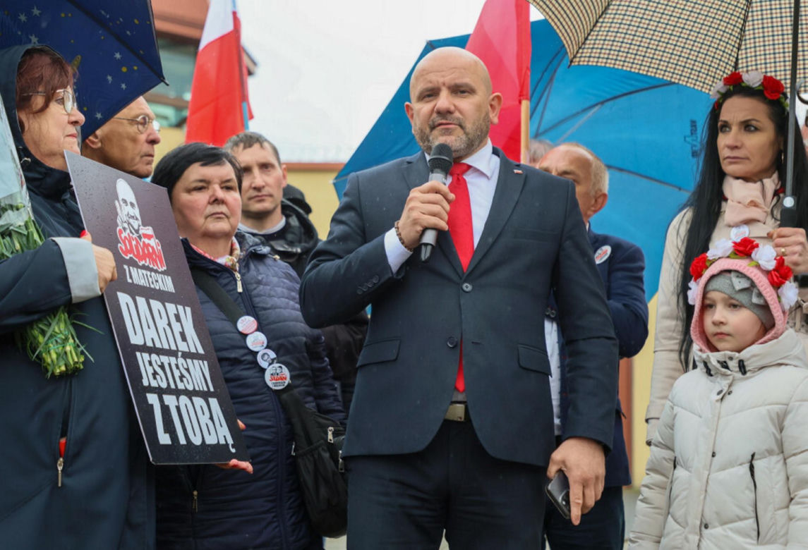 Matecki opuścił areszt