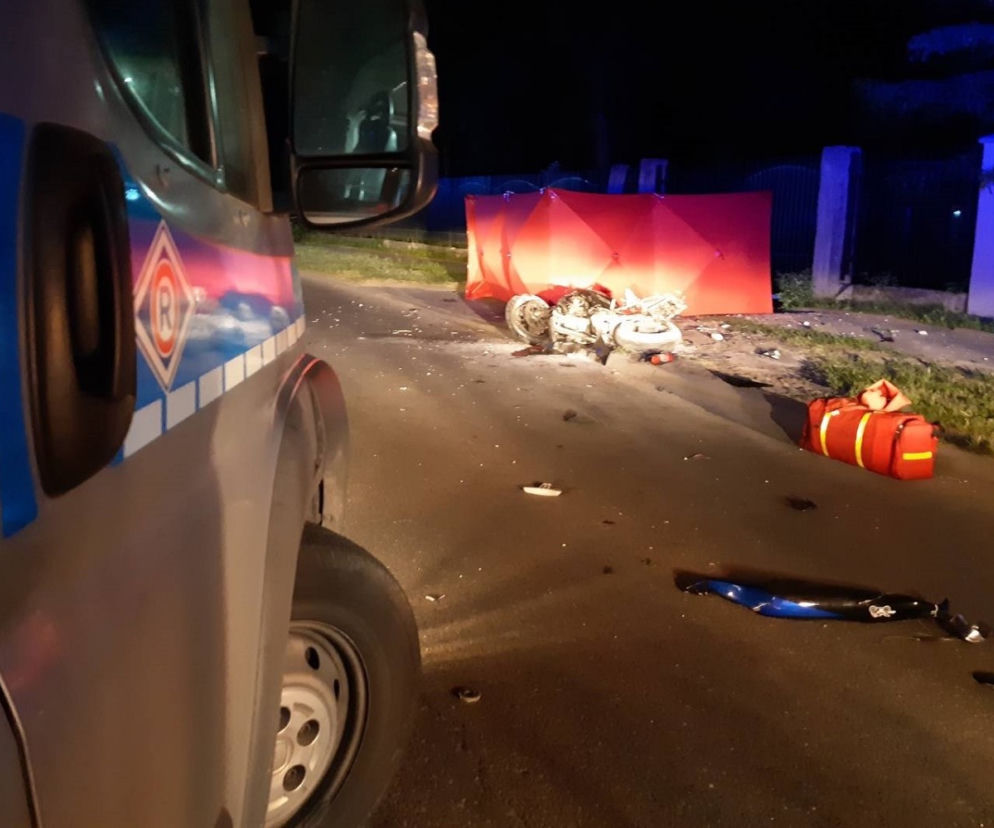 Łódź. Śmiertelny wypadek na Rudzkiej. Zginął 29-letni motocyklista. Jechał suzuki bez uprawnień [FOTO]