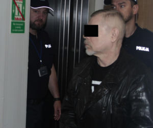 Zjadł flaki i zasztyletował ratownika. Szokujące tłumaczenie w sądzie!