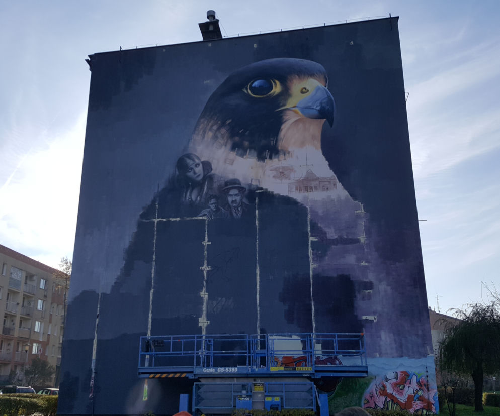 Przy ulicy Broniewskiego powstaje mural związany ze 110-leciem Kina Sokół