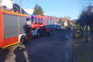 W Długiem Starem koło Leszna samochód potrącił mężczyznę. Pieszy był pijany