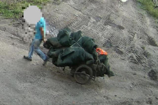 Mieszkaniec gminy Śmigiel ukradł siatki. Potrzebował je dla kur