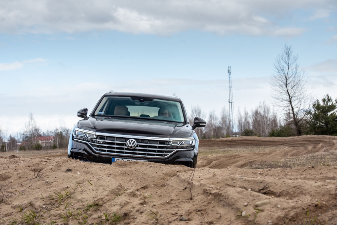 Volkswagen Touareg R Line 4.0 V8 TDI 422 KM