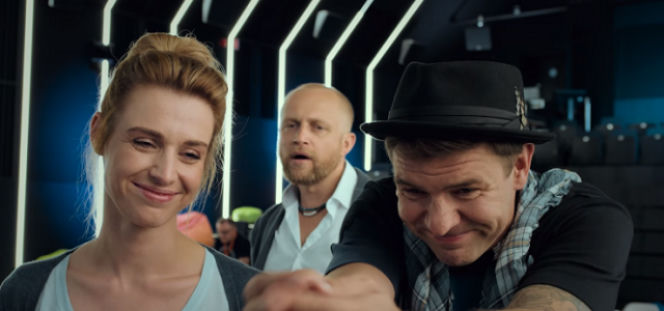 BOVSKA - Na Niby. Tekst piosenki z filmu Narzeczony na niby 