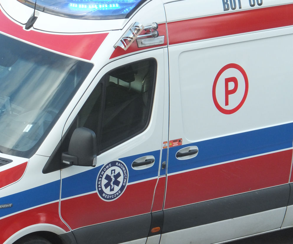 Białystok: Policjanci odcięli linę, na której wisiała kobieta