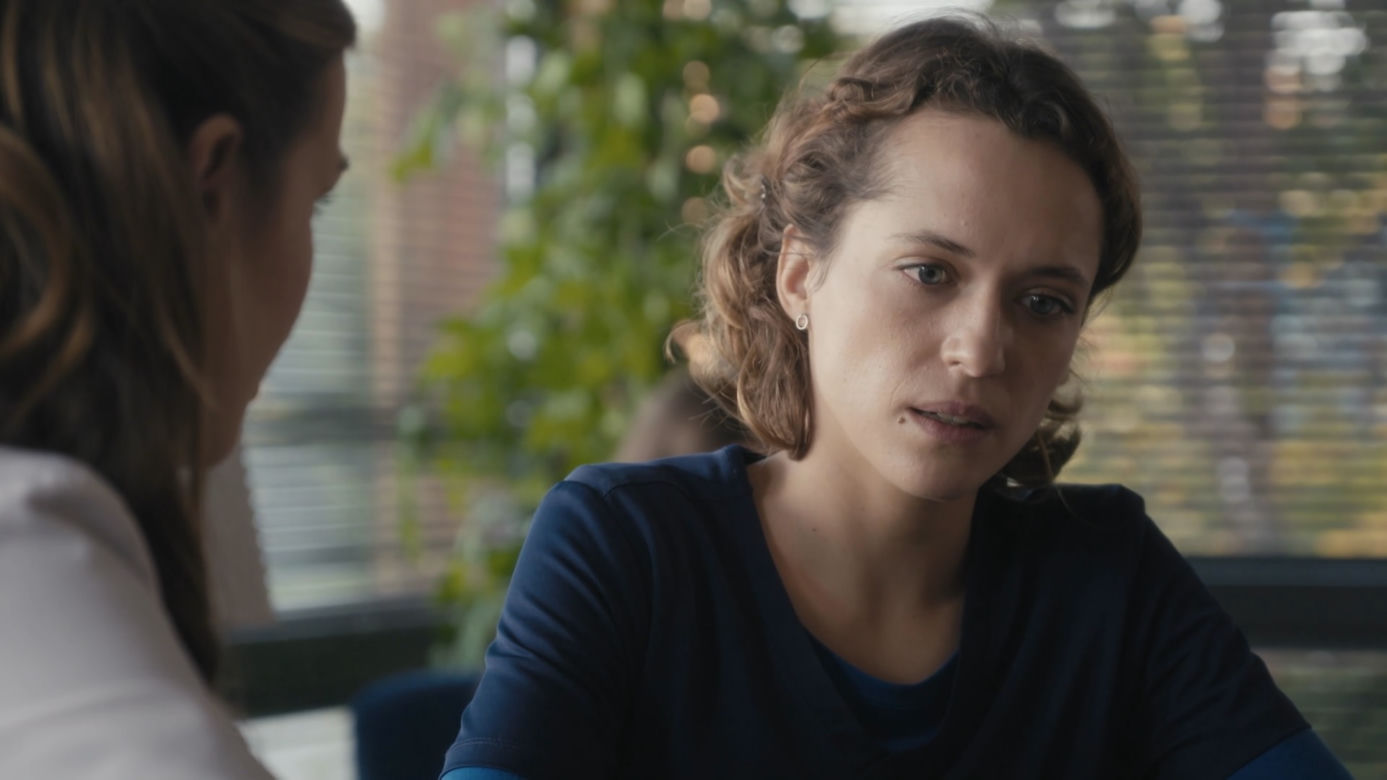 Na dobre i na złe, odc. 872: Hania Sikorka (Marta Żmuda Trzebiatowska), Julka Burska (Aleksandra Hamkało)