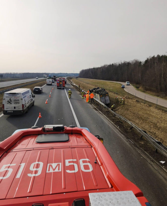 dachowanie cięzarówki na A2