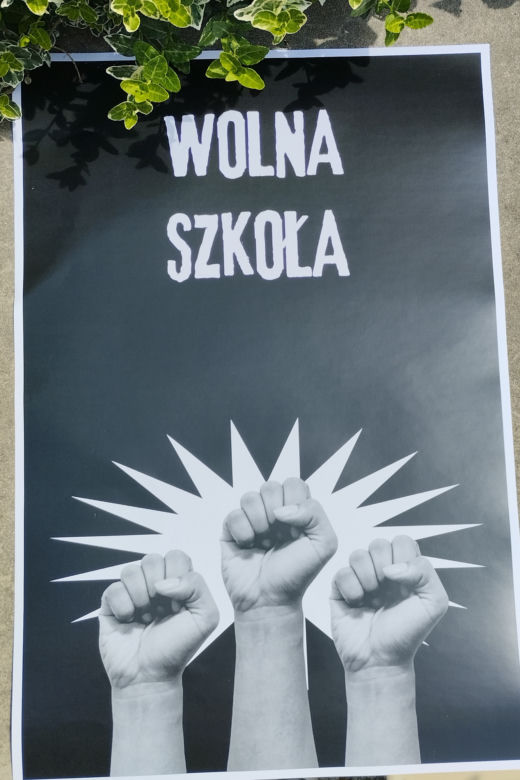 Protest w Tarnowie! Młodzi stanęli w obronie Jana Ryby. "Oddajcie nam dyrektora"