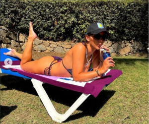 Kate Tracey, seksowna dziennikarka