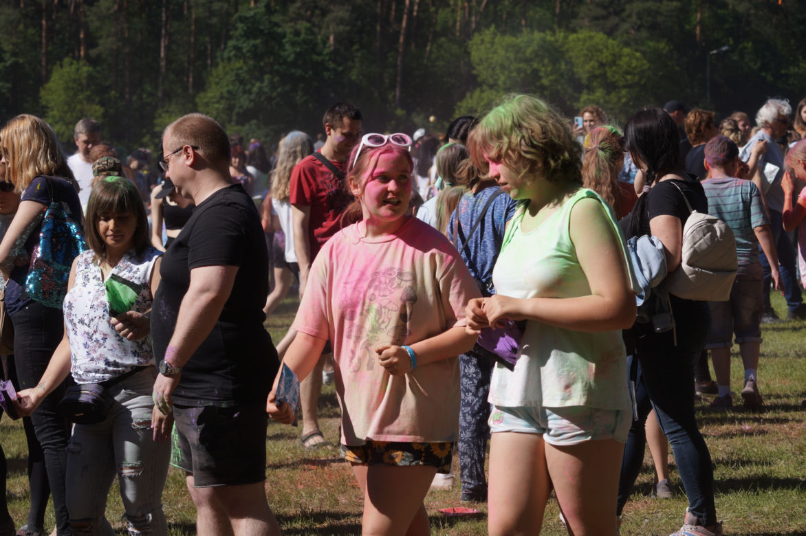 Holi Festival, czyli Święto Kolorów w bydgoskim Myślęcinku [ZDJĘCIA]