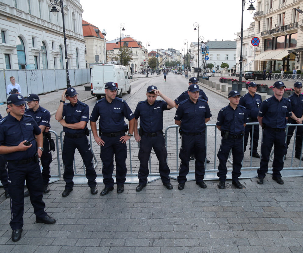 4,5 mln na miesięcznice smoleńskie