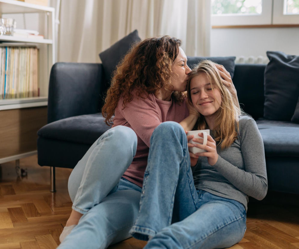 Slang młodzieżowy – jak zrozumieć nastolatka i uniknąć konfliktów