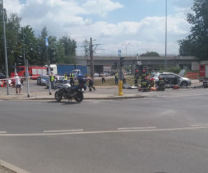 Wypadek w Bytomiu! Samochód wjechał czołowo w motocyklistę, są ranni!