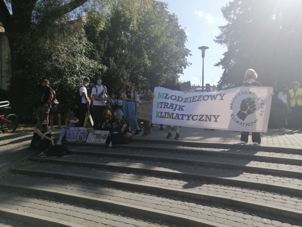 Wyszli na ulicę domagać się klimatycznej sprawiedliwości. 