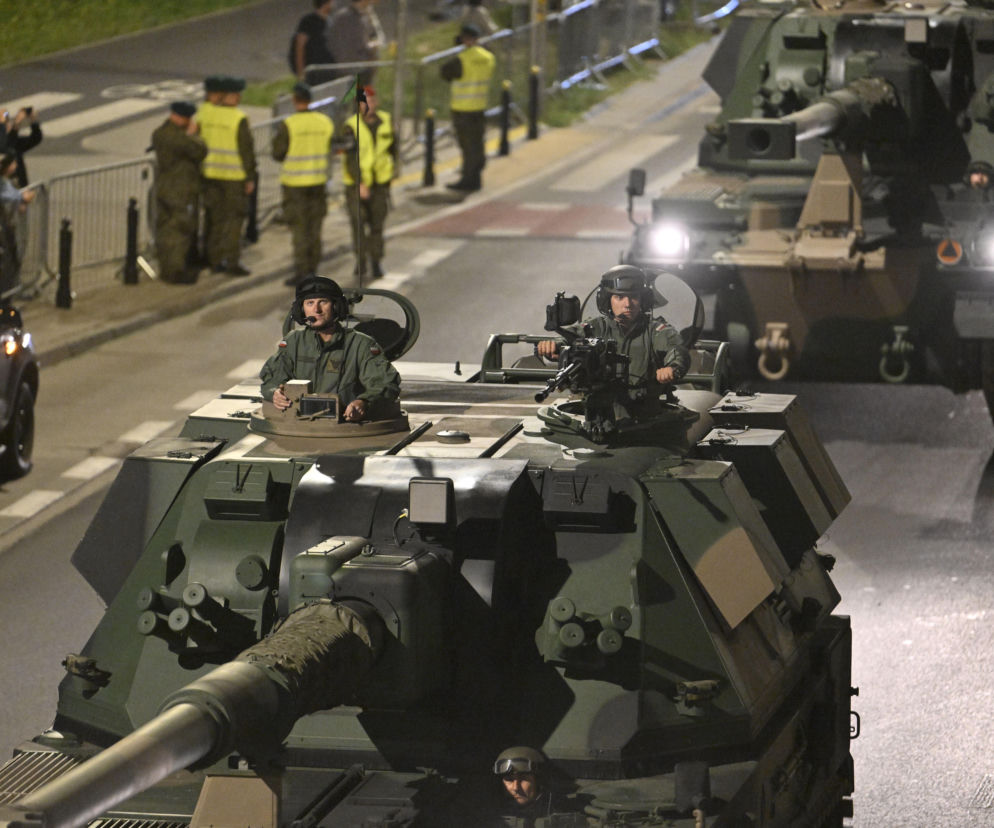 Nocna próba defilady wojskowej w Warszawie 2
