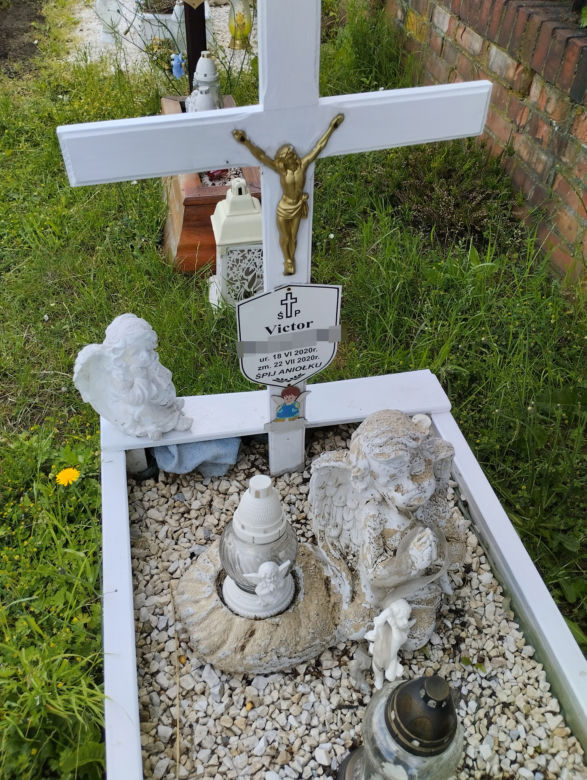 Ojciec skatował miesięcznego Victorka, matka nie ruszyła palcem