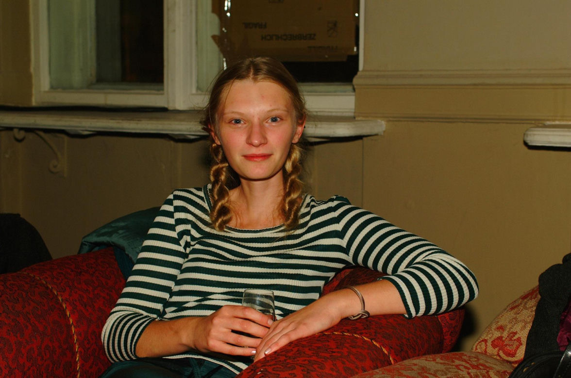 Agata Buzek kiedyś wyglądała zupełnie inaczej. Tak zmieniała się przez lata