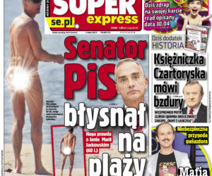 Jackowski nago na plaży