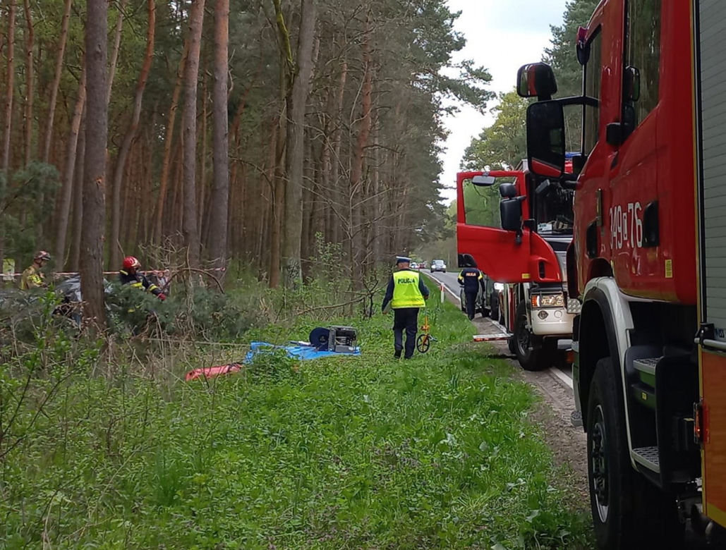 Śmiertelny wypadek pod Toruniem! 36-latek z citroena nie żyje 