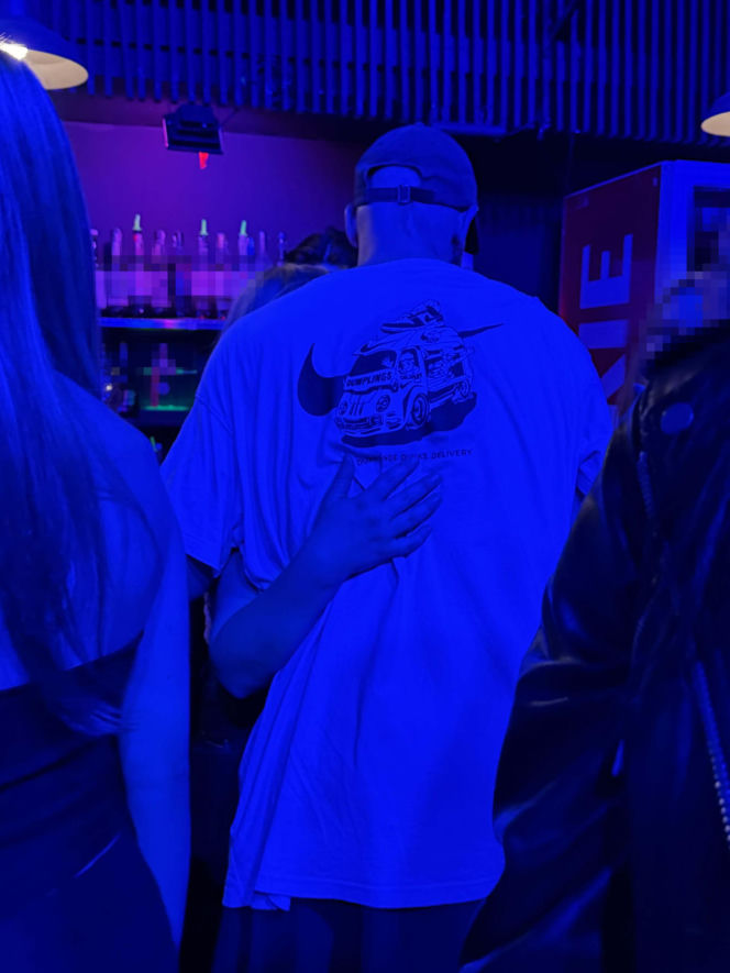 Maciej Pela na imprezie