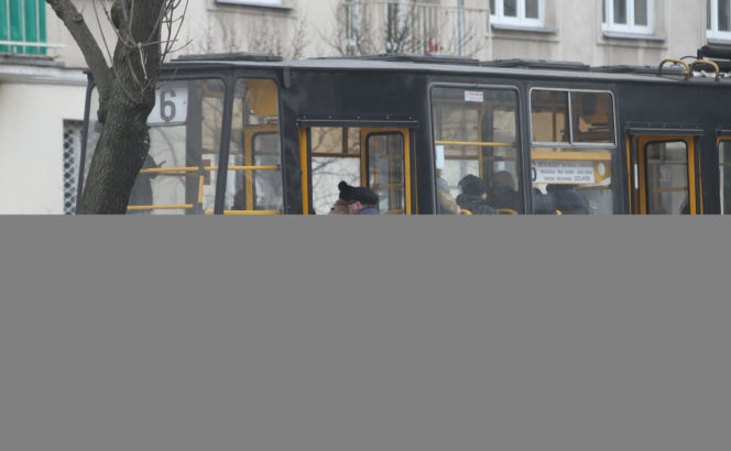 Miał auto za 50 tys. teraz jeździ tramwajem