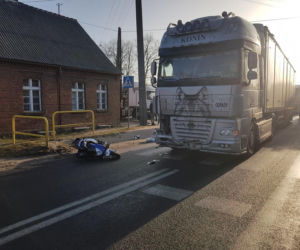 UWAGA! Wypadek na DK 25 w Mąkowarsku! Spore utrudnienia dla kierowców! [ZDJĘCIA]
