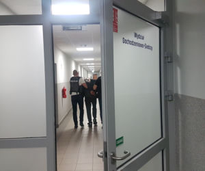 Zielona Góra. Policjanci zlikwidowali dziuplę. 3 osoby zatrzymane