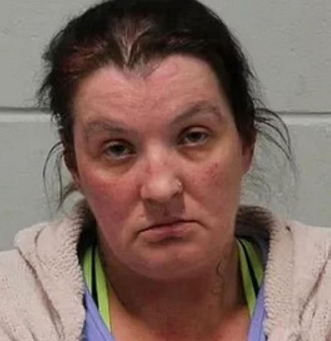 Matka wycięła córce dziecko z brzucha. Potworny mord w lesie