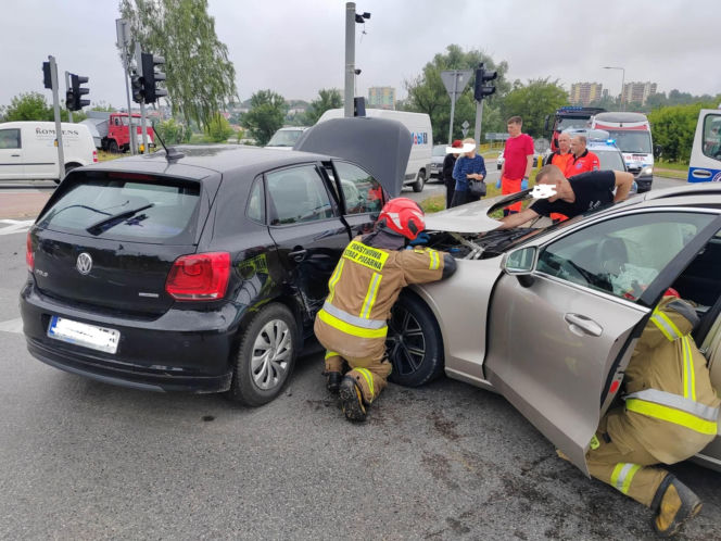 Wypadek na skrzyżowaniu w Starachowicach