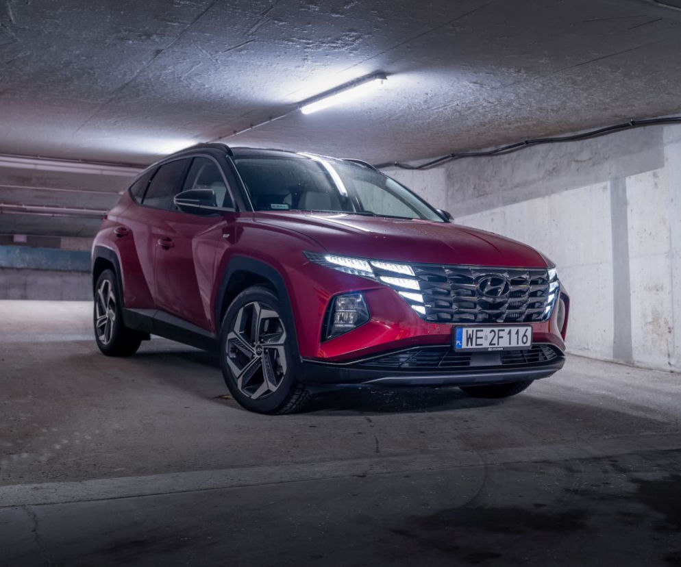 Nowy Hyundai Tucson po zmroku