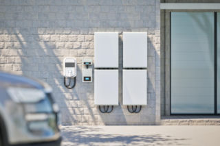 Przewodnik po cenach magazynów energii dla fotowoltaiki 