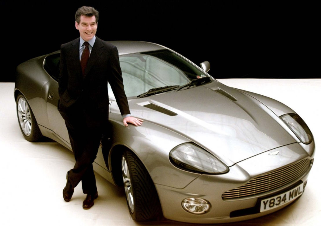 Aston Martin V12 Vanquish, Pierce Brosnan, James Bond