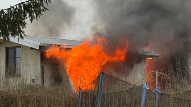 Dramat pięcioosobowej rodziny po pożarze domu. „W jednej chwili zawalił się cały ich świat”